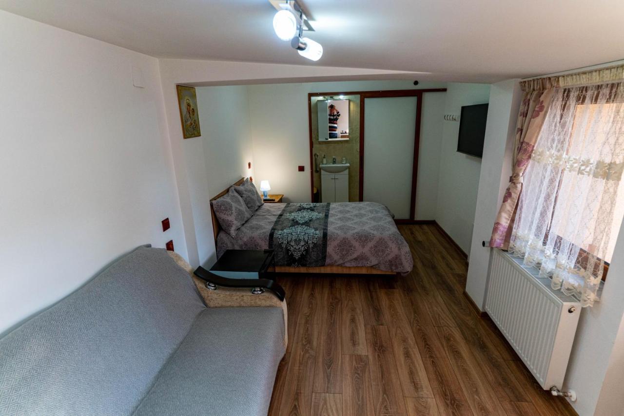 La Bebe 2 Beds Apartment Хунедоара Екстериор снимка