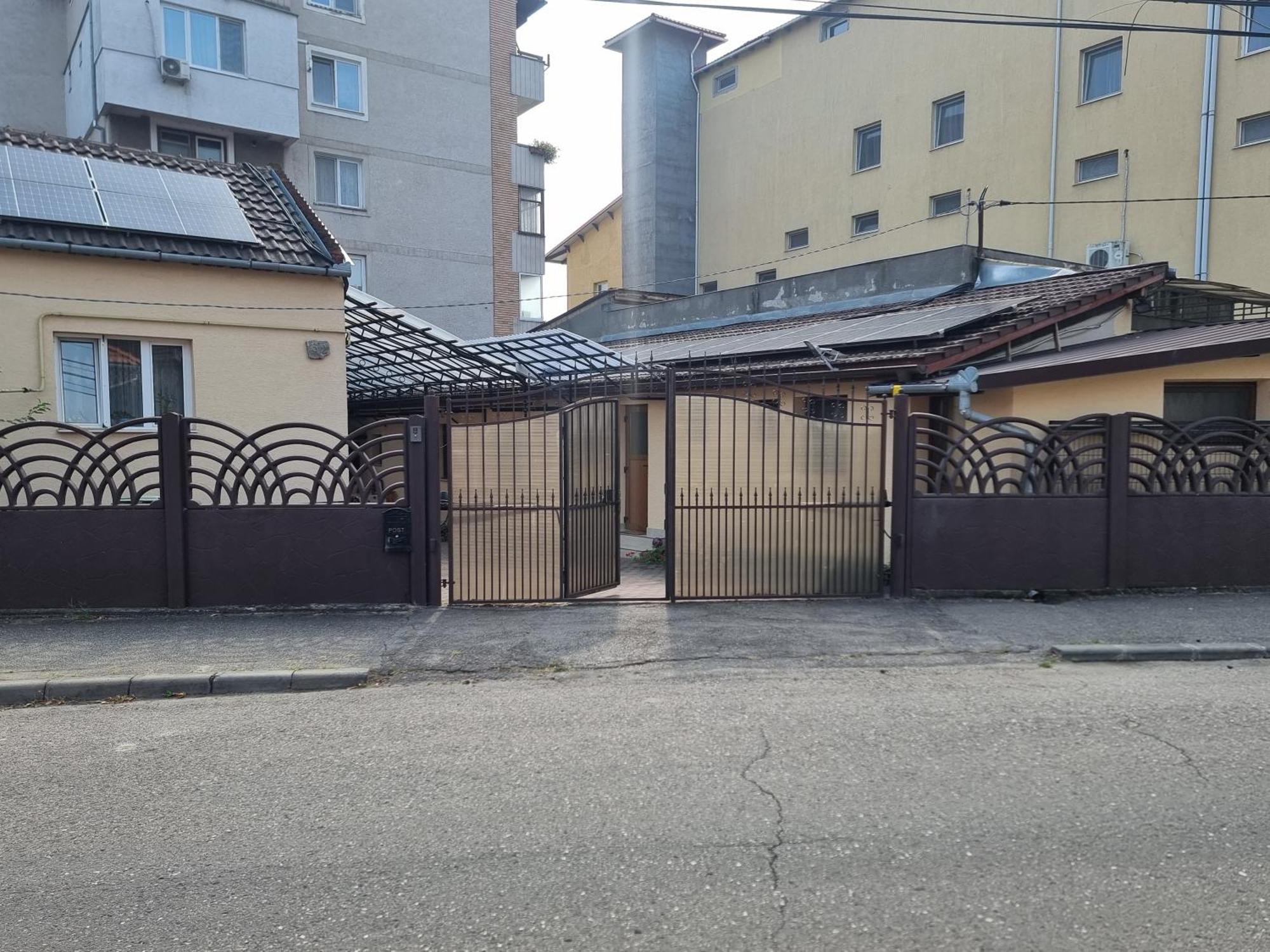 La Bebe 2 Beds Apartment Хунедоара Екстериор снимка